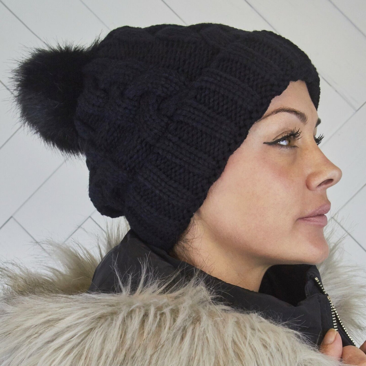WOMENS LADIES FAUX FUR BEANIE POM POM WINTER HAT FREE POSTAGE