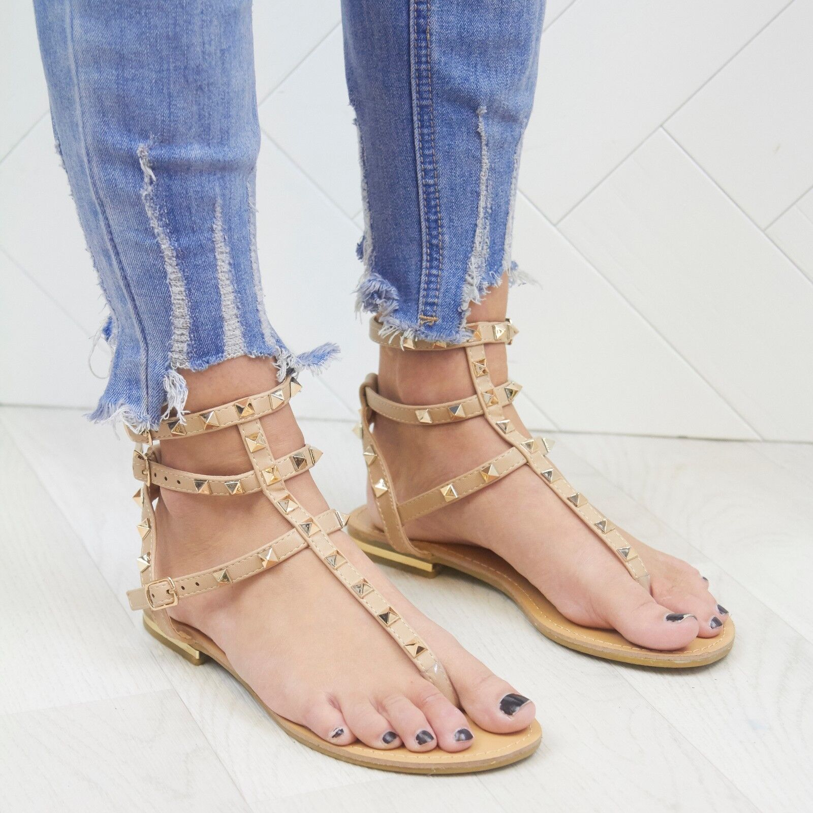 WOMENS LADIES FLAT STUD STRAPPY DETAIL SUMMER BEACH FLIP FLOP SANDALS SHOES SIZE