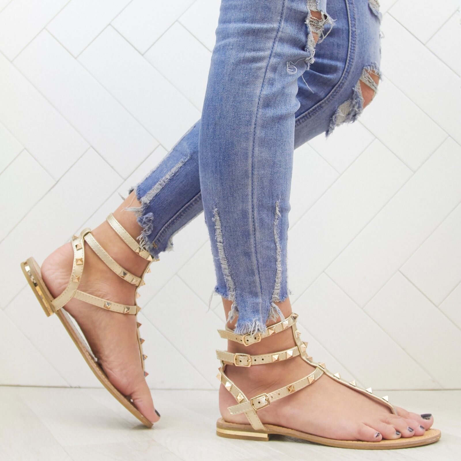 WOMENS LADIES FLAT STUD STRAPPY DETAIL SUMMER BEACH FLIP FLOP SANDALS SHOES SIZE