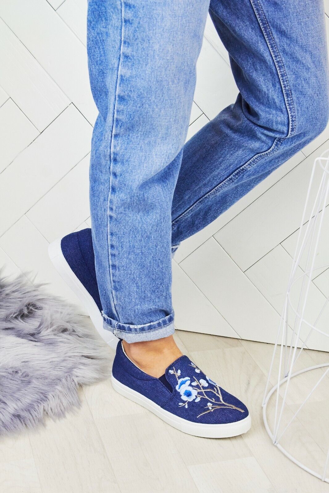 Ladies Womens Embroided Flat Rubber Sole Skater Pumps Sneaker Trainers Shoes 