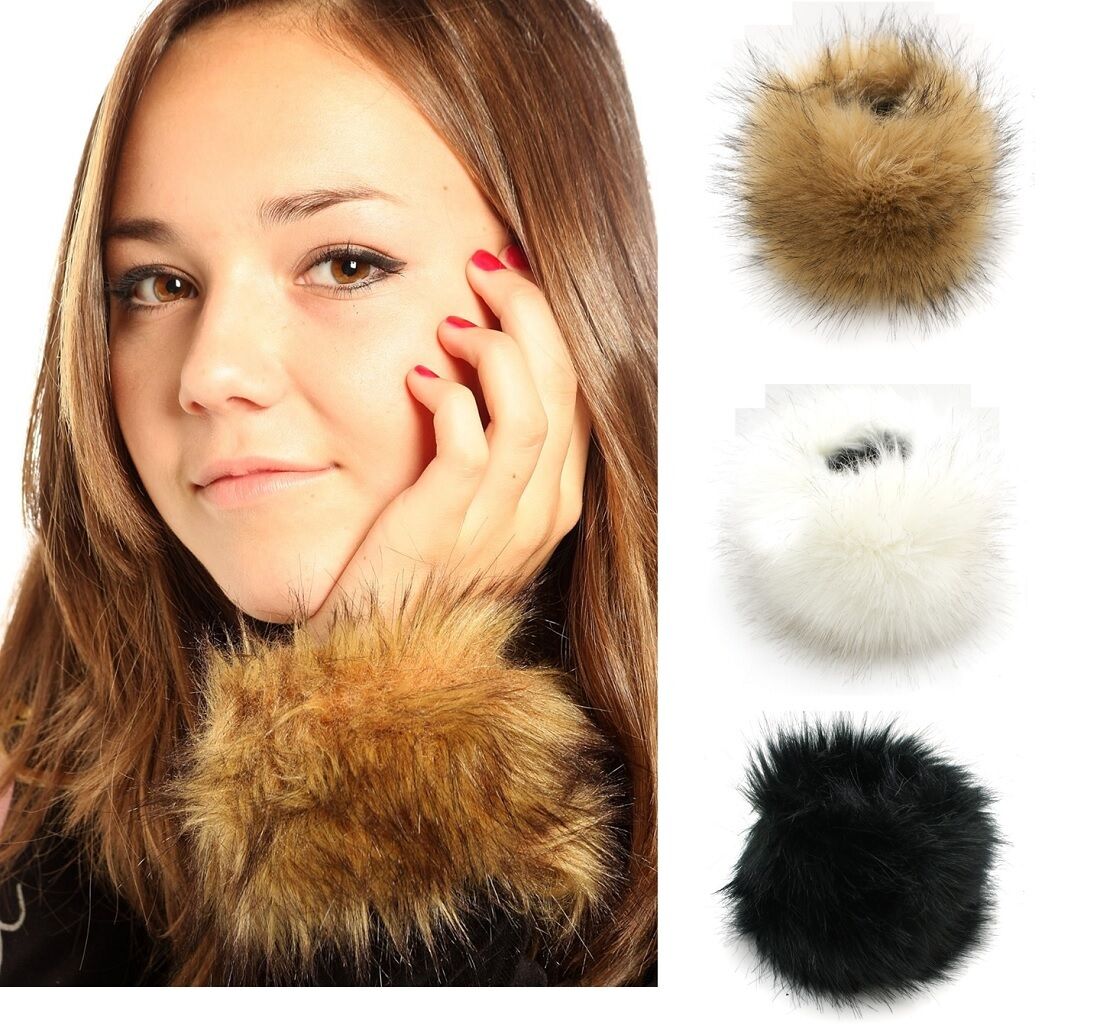 WOMENS LADIES ONE PAIR FAUX FUR LUXURY WRIST CUFFS WINTER FURS CUFF WRISTBAND 