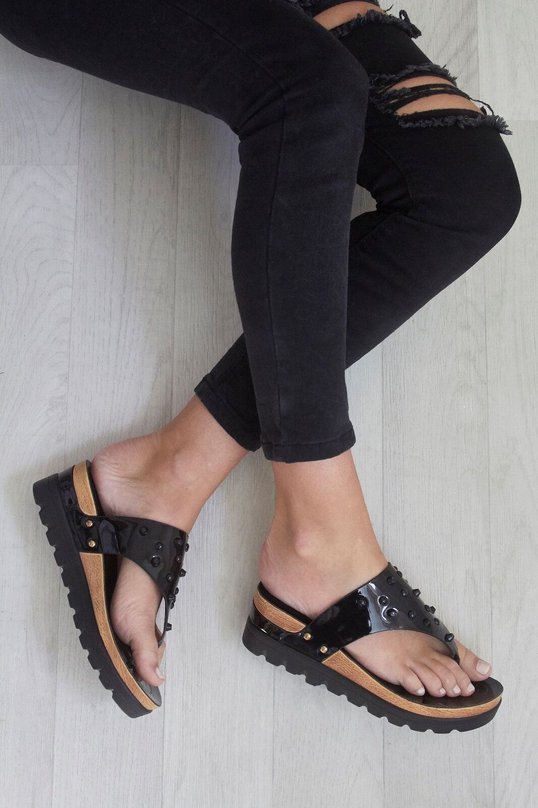LADIES WOMENS TOE POST STUDS LOW WEDGE FLIP FLOPS SUMMER SANDALS SHOES SIZE 
