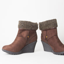 Load image into Gallery viewer, Dominique Brown Fur Wedge Ankle Boots
